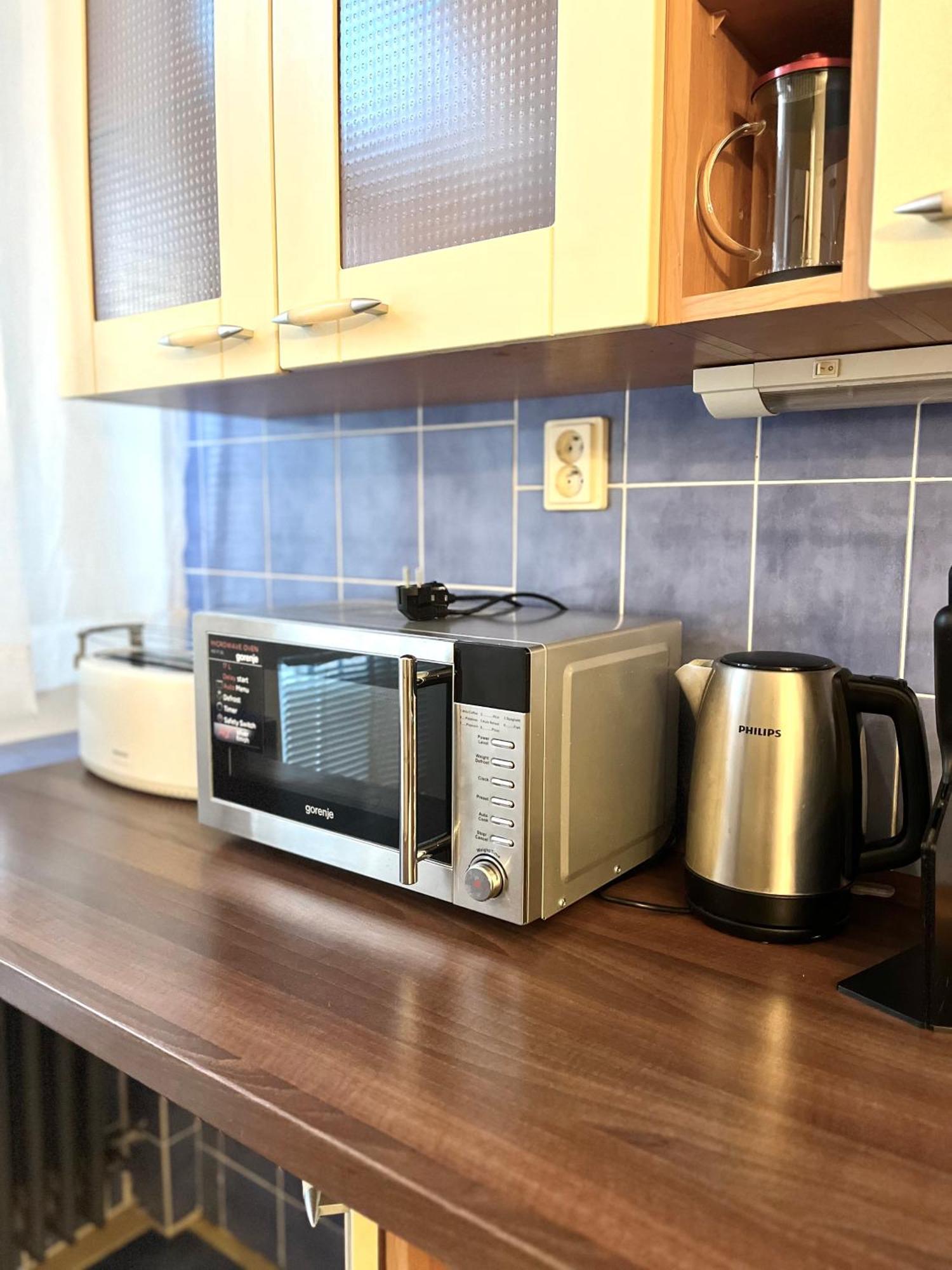 Audrey Hepburn Apartment Old Town Air Conditioned Братислава Екстериор снимка